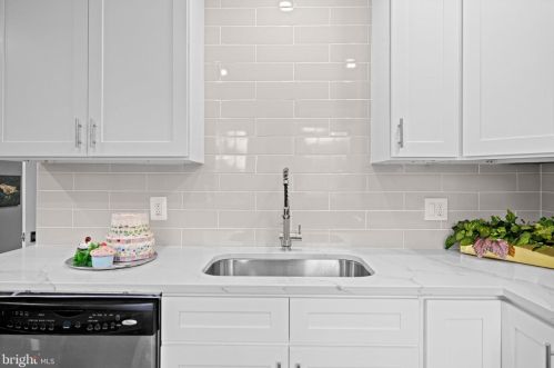 10803 Keller St, Silver Spring MD 20902-3741 exterior