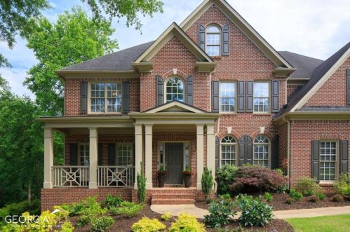 825 River Trace Ct, Suwanee, GA 30024-6857