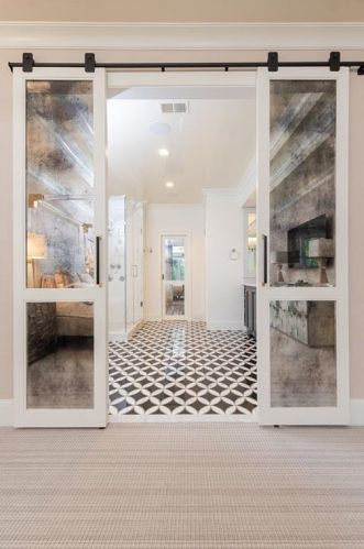 6470 Long Is Dr, Atlanta GA  30328-3043 exterior