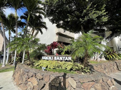 201 Ohua Ave, Honolulu HI  96815-3653 exterior