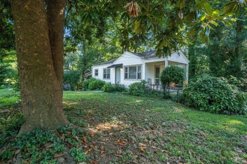 4040 Johnson Cir, Atlanta, GA 30341-1646