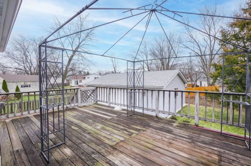 152 Larchmont Way, Lemont IL  60440-2669 exterior