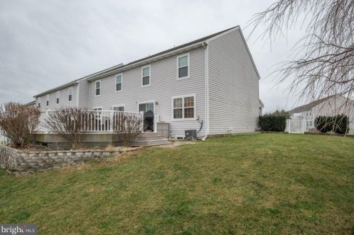 600 Fox Ridge Ln, Lebanon PA 17042-7692 exterior