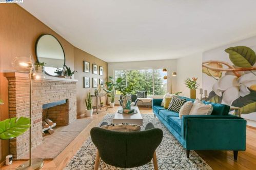 994 Miller Ave, Berkeley, CA 94708-1406