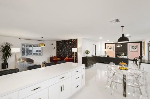 2010 Acacia Rd, Palm Springs, CA 92262-3601