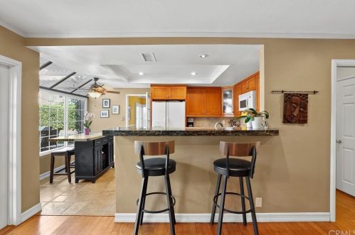 4 Campanero, Irvine CA  92620-1821 exterior