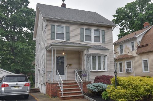 17 Princeton St, Nutley, NJ 07110-3704