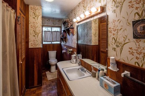 14562 Donner Ave, Truckee CA  96161-3635 exterior