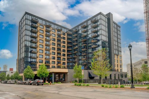1120 2nd St, Minneapolis MN  55415-1204 exterior