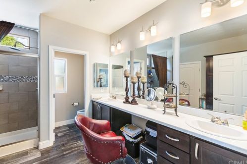 29885 Camino Del Sol Dr, Temecula CA  92592-2114 exterior