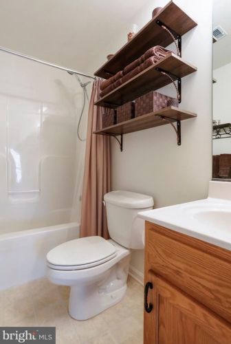 166 Nemacolin Trl, Hedgesville WV  25427-4272 exterior
