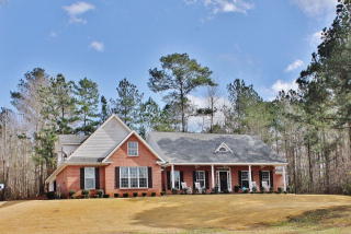69 Lake Harding Dr, Hamilton, GA 31811-4341