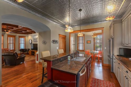 1003 Walter St, Lemont IL  60439-3920 exterior