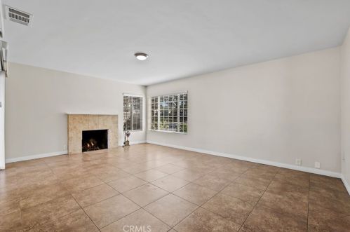 1302 Ross St, Santa Ana, CA 92706-3816