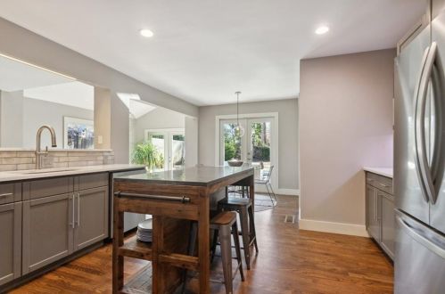 1615 Fama Dr, Atlanta GA  30329-3311 exterior