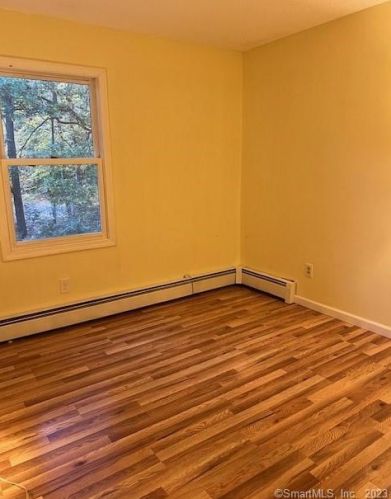 13 Abbey Ct, Cheshire CT  06410-1536 exterior