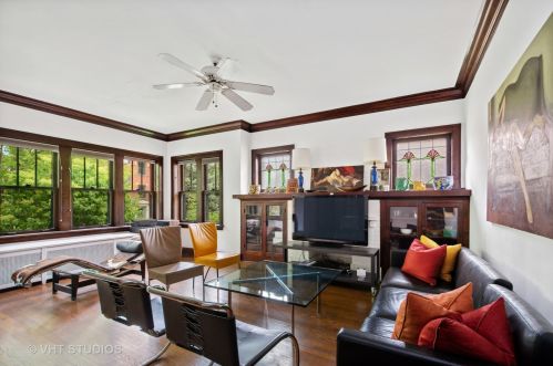 2917 Eastwood Ave, Chicago, IL 60625-3721