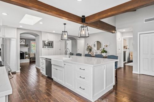 1204 Crescent Ave, Redlands, CA 92373-6539