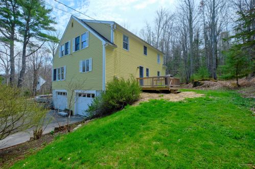 10 Hoffses Dr, Camden, ME 04843-4311
