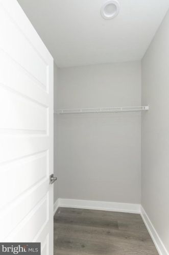 1937 4 St, Philadelphia PA 19140-2417 exterior