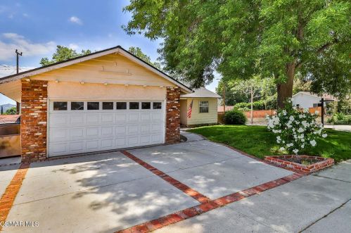 4110 Deborah St, Simi Valley, CA 93063-2913