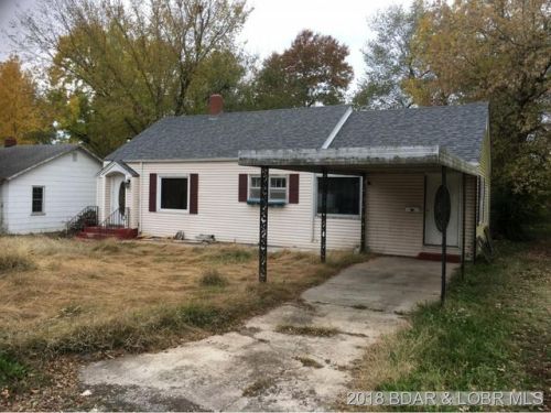 311 Chestnut St, Eldon, MO 65026-1063