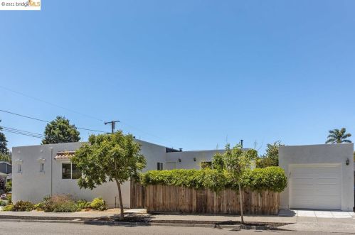 1353 Carleton St, Berkeley, CA 94702-2304