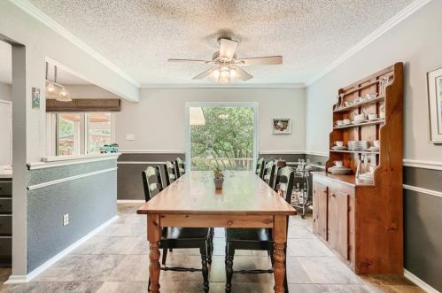 6555 Fair Vly Trl, Austin TX  78749-1266 exterior
