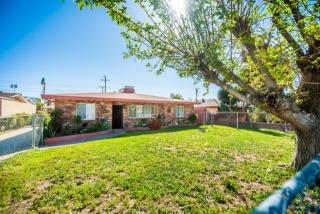 6933 Seine Ave, Highland, CA 92346-3352