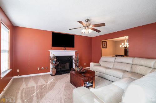 125 Edison Dr, Stockbridge GA  30281-2761 exterior