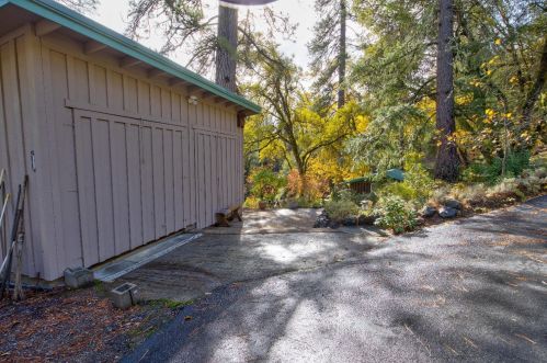 16485 Charleston Rd, Volcano, CA