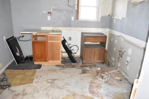 809 Dent St, Garland TX  75040-4921 exterior