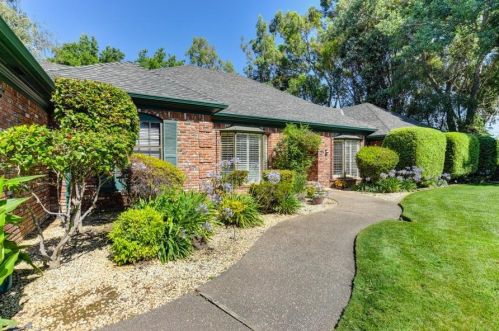 9600 Mill Pond Ct, Elk Grove, CA 95624-9466