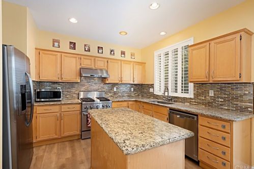 14 Brookhollow, Irvine CA  92602-0788 exterior