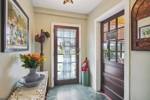 6 Terrace Ave, Nutley, NJ 07110-1130