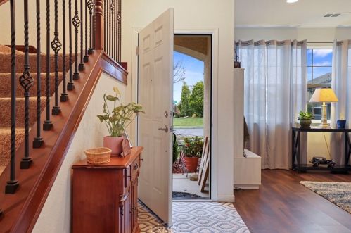 1711 Silver Ridge Way, Valley Home CA  95361-8964 exterior