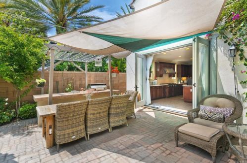 105 Coyote Brush, Irvine CA  92618-8873 exterior