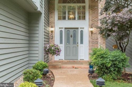 2484 Mountain Dr, Mc Gaheysville, VA 22840-3326
