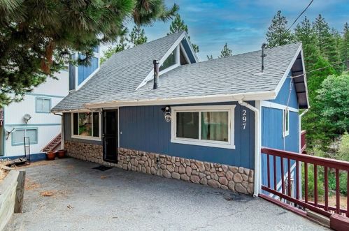 297 Fairway Dr, Lake Arrowhead, CA