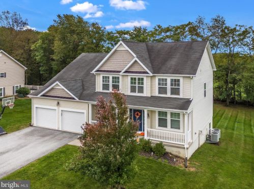 788 Rivanna Run, Falling Waters WV  25419-4293 exterior