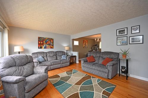 6990 Beechmont Ave, Cincinnati OH  45230-2910 exterior