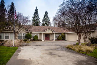 10725 Chantel Ln, Stockton, CA 95212-9221
