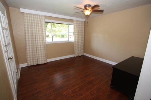 6721 Lake Side Dr, Fort Worth, TX 76135