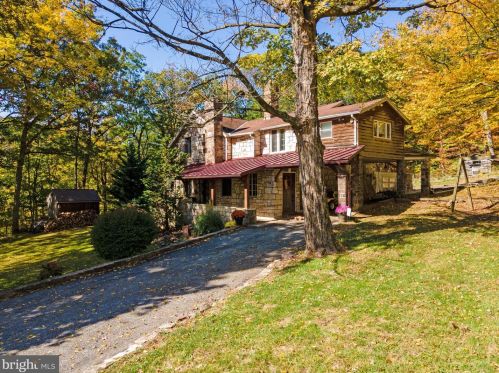 12093 Forge Hill Rd, Orrstown, PA 17244-9402