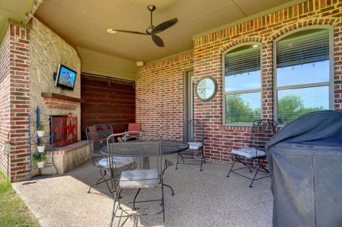 7012 Katie Corral Dr, Fort Worth TX  76126-6440 exterior