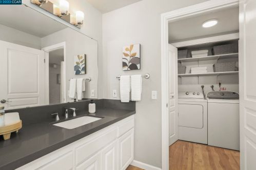 10 Janin Pl, Concord CA  94523-1116 exterior