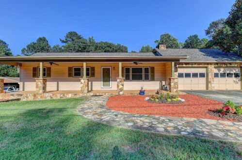 515 Rivercrest Dr, Holly Springs, GA 30188-4224