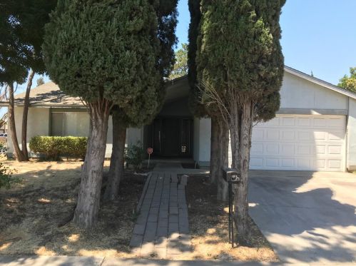 141 Whitethorn Dr, Modesto, CA 95354-3350