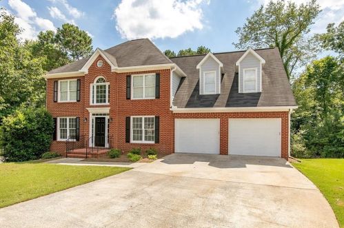 328 Dewpoint Ct, Marietta, GA 30064-1682