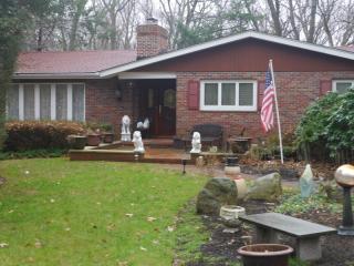 15 Hillside Rd, Kinnelon, NJ 07405-2320